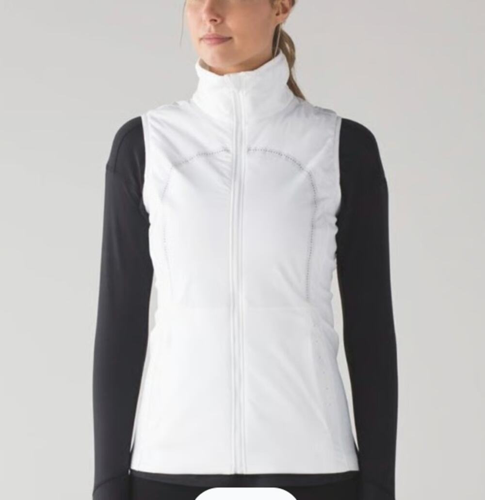 Lululemon Run for Cold Vest - Size 4